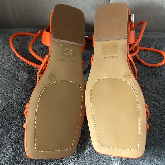 Vince Camaro Alminda Sandal Orange - Picture 2 of 3